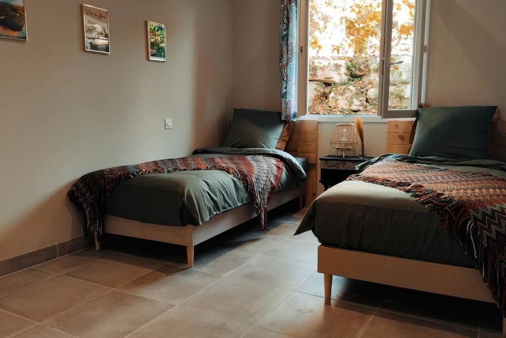 Charmante Maison Avec Jardin Aux Portes Des Gorges De L'Ardeche Saint-Julien-de-Peyrolas エクステリア 写真